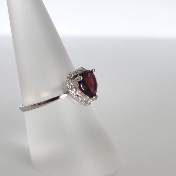 Garnet Heart Ring Size 7 - Picture 6 of 8